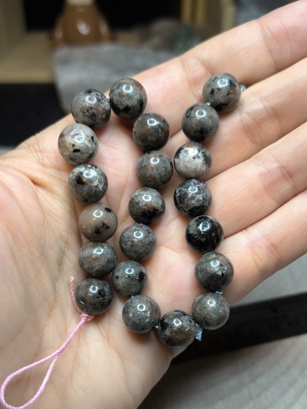 #2- 10mm Yooperlite (Fluorescent Sodalite-Syenite) 8-Inch Bead Strand